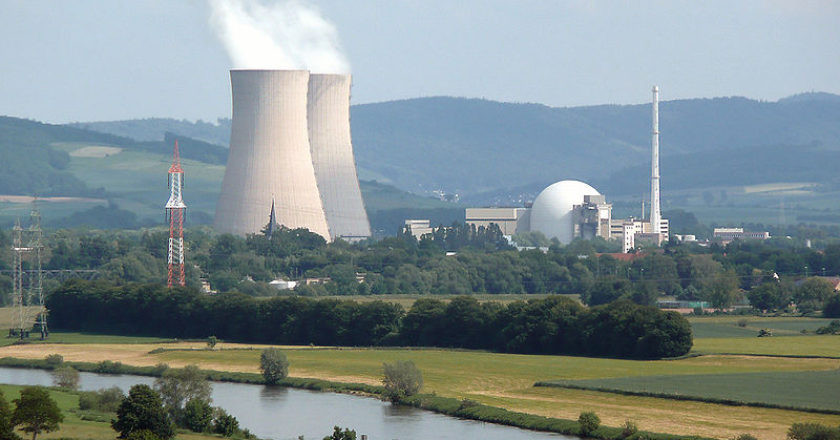 Атомная электростанция в ФРГ