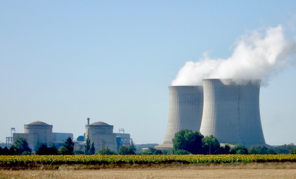 Атомная электростанция во Франции