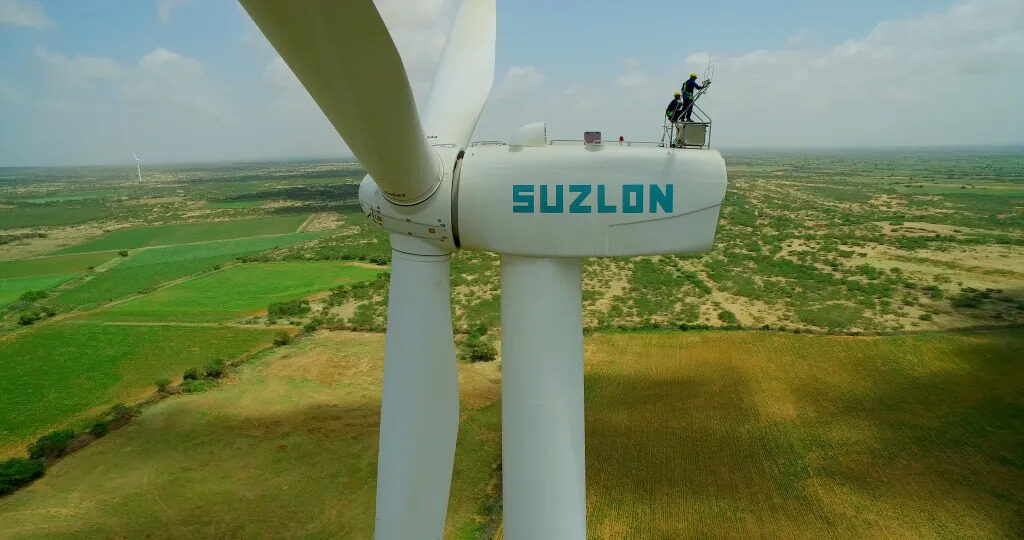 Suzlon переходит на возобновляемую энергию