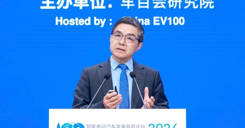 Прогноз продаж электромобилей в КНР.