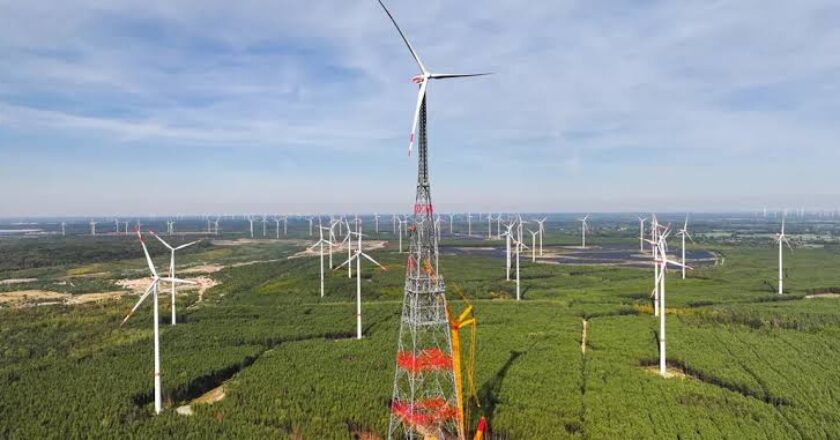 Башня ветрогенератора 300 метров